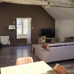 Charmante Maison A Dom wakacyjny Haybes