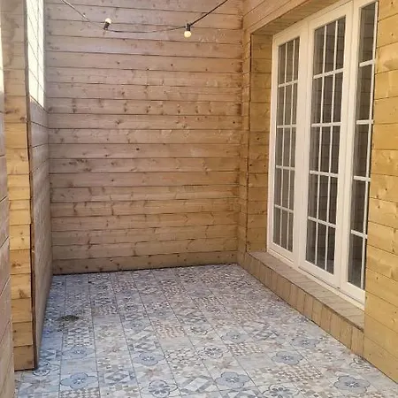 Дом отдыха Charmante Maison A *